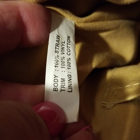 Summertime Straw and Red Patent Shoulder Bag by Kathy Von Zeeland - Picture 5 of 15